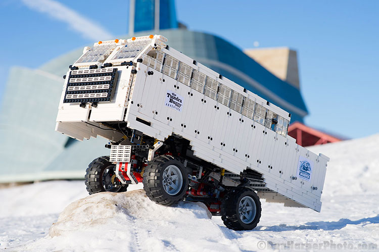 Lego Tundra Buggy by Dan Harper
