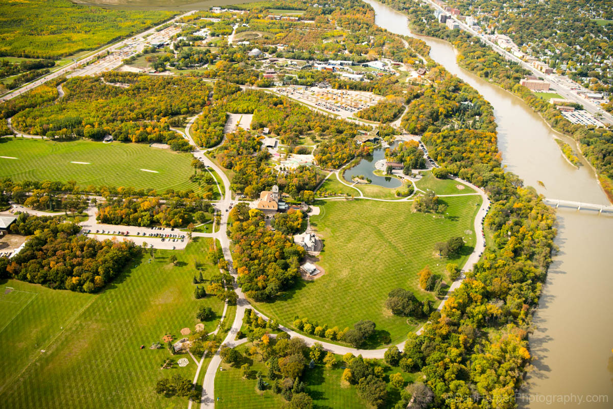 assiniboine_park_stock_9298