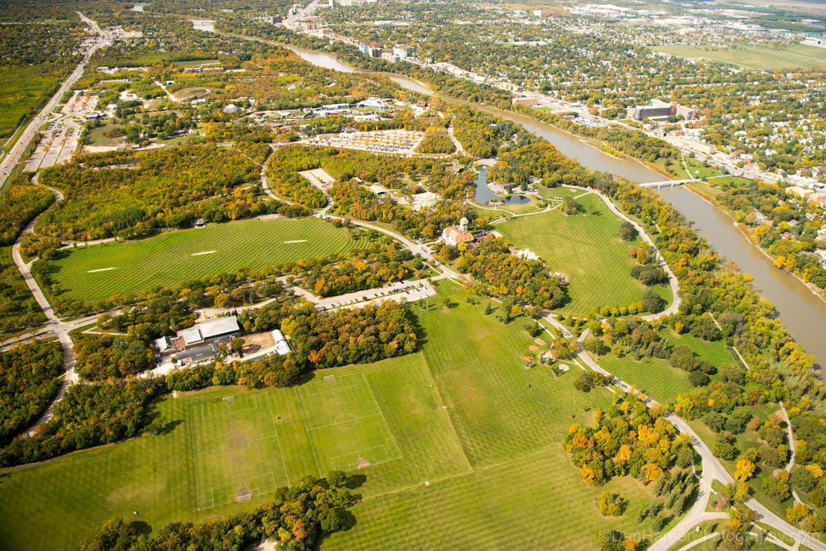 assiniboine_park_stock_9302