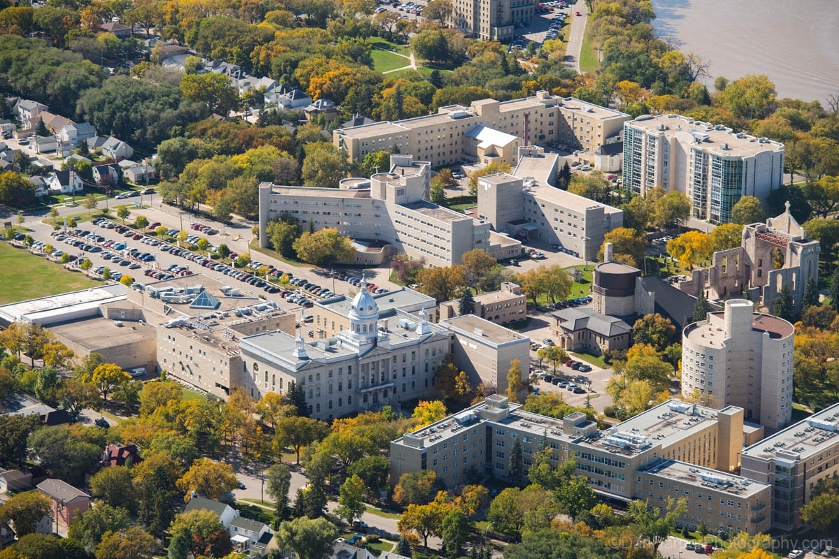 st.boniface_university_8000