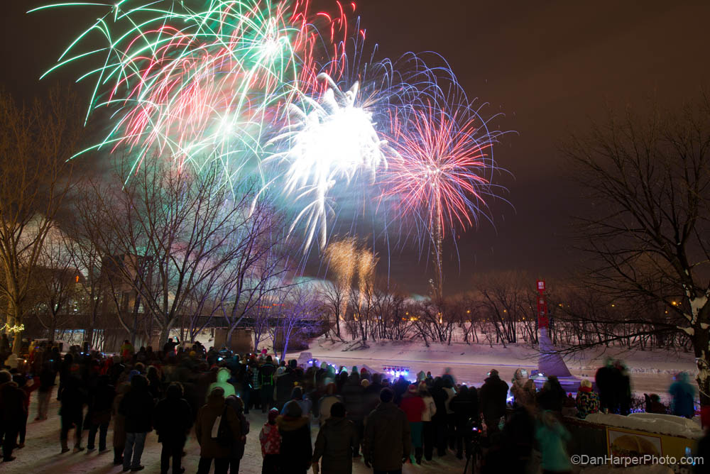 D80_6426-winnipeg_fireworks