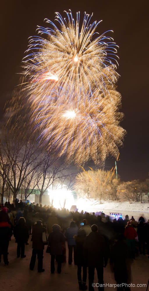 D80_6481-winnipeg_fireworks